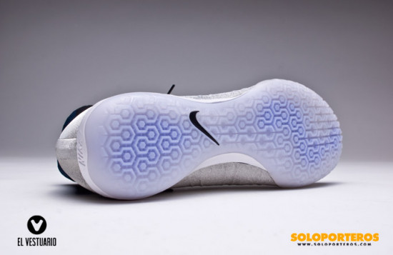 Nike-MercurialX-Proximo-SE-IC-CR7 (5).jpg